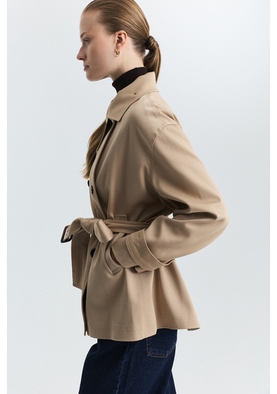 Antioch Dik Yaka Kruvaze Kemerli Trençkot Bej
