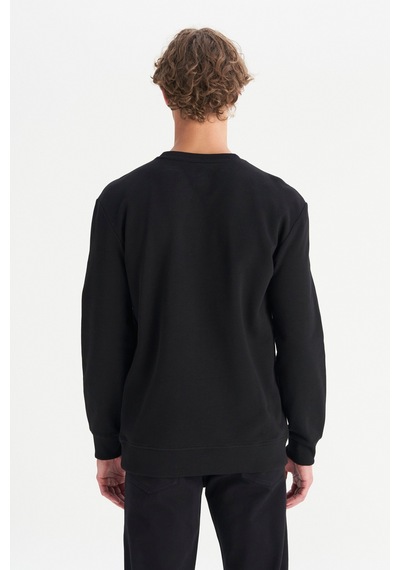 Wrangler Regular Fit Normal Kesim %100 Pamuk Sıfır Yaka Sweatshirt Siyah