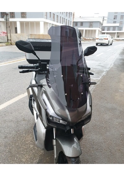 Motocam Küba Rubano 150 Ön Cam 2023-2026 Model 65cm Siyah Renkli 4mm Orta Boylu