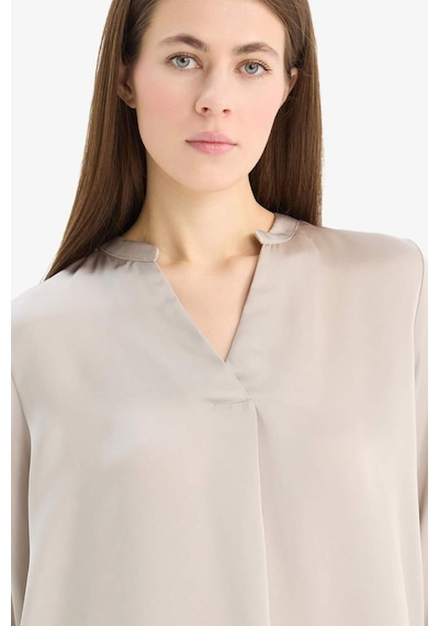 DeFacto Regular Fit Apaş Yaka Saten Uzun Kollu Bluz C3217AX25SPBG778