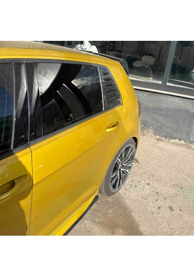 Vw Golf 7-7.5 Kasa İçin Kelebek Cam Vizörü Kaplaması Siyah Renk-Bantlı