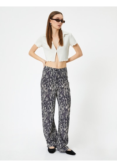 Koton Bol Paça Zebra Desenli Pantolon Beli Lastikli Viskoz Kumaş Siyah Desenli 4sal40146ıw Siyah Desenli Koton Bol Paça Zebra Desenli Pantolon Beli Lastikli Viskoz Kumaş Siyah Desenli 4sal40146ıw Siyah Desenli