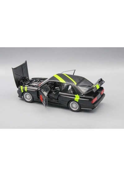 Hobiez World 1:24 Ölçekli Lisanslı Metal BMW M3 Kapıları ve Kaputu Açılabilir Model Araba Siyah