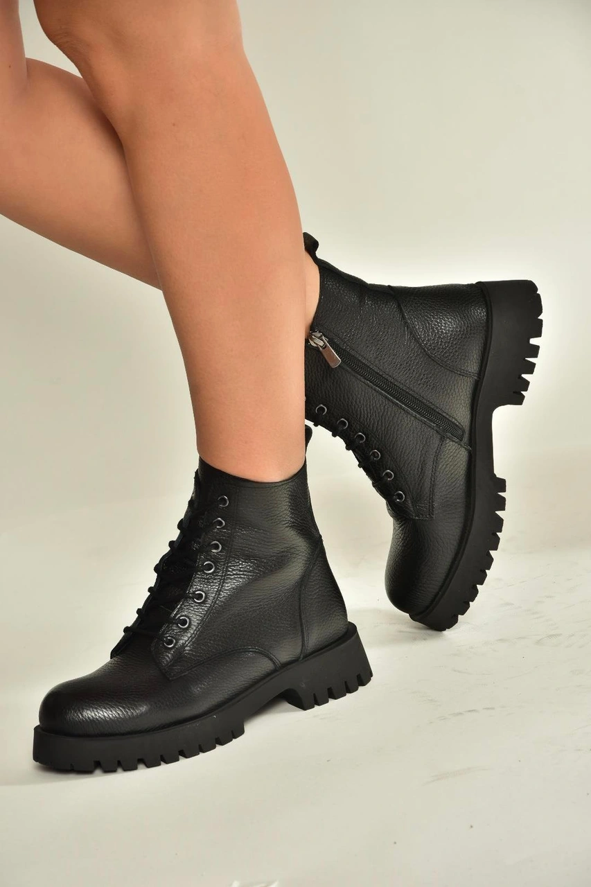 Fox Shoes V555700703 Siyah Hakiki Deri Bağcıklı Kadın Bot Siyah-hakiki Deri
