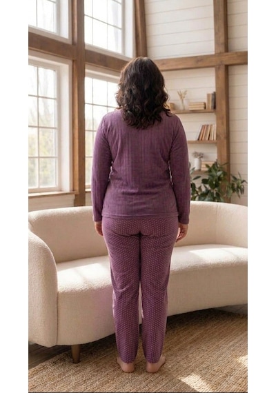 Eyfuze Kadın Kışlık Büyük Beden Nakışlı Desenli Yakası Düğmeli Uzun Kollu Pijama Takımı Mürdüm Eyfuze Kadın Kışlık Büyük Beden Nakışlı Desenli Yakası Düğmeli Uzun Kollu Pijama Takımı Mürdüm