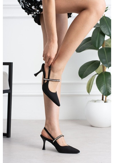 Shoetek Lorwen Kadın Topuklu Önden Bantlı Taşlı İnce Topuklu Stiletto Siyah Saten