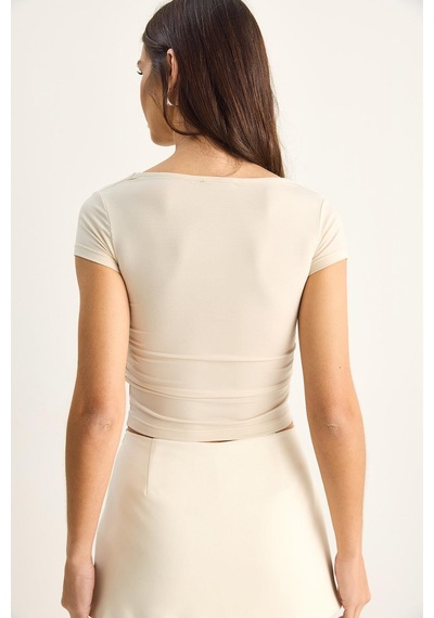 Shade Kadın Degaje Yaka Drapeli Crop Bluz 2343 60286200 - Bej