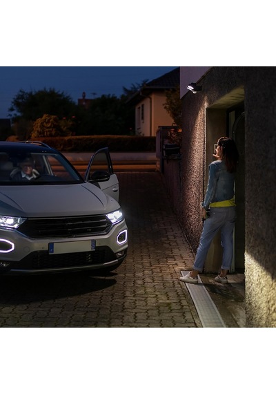 Pilli Led Spot Lamba Lufos / Kablosuz Led Dış Mekan Spotu Pilli Ve Hareket Sensörlü, 8 Adet Led Lamba, 2 X 240 Lümen, Dış Mekan İçin &