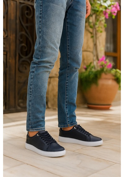 Growish Gre0065-2 Hakiki Deri Yüksek Beyaz Eva Taban Koku Yapmaz Beyaz Taban Lazer Desenli Siyah Sneakers Ayakkabı Siyah Growish Gre0065-2 Hakiki Deri Yüksek Beyaz Eva Taban Koku Yapmaz Beyaz Taban Lazer Desenli Siyah Sneakers Ayakkabı Siyah