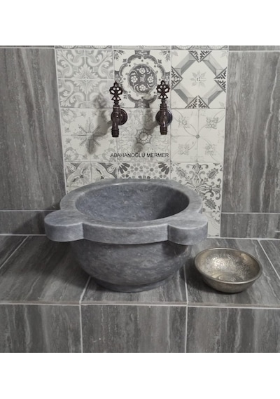 Banyo Kurnaları, Curun, Kurun Gri