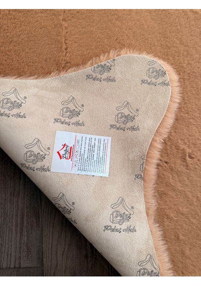 Ultra Soft Kahverengi Yumuşak Dokulu Peluş Halı Asimetrik