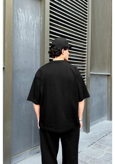 Flaw Nakışlı Oversize Tişört Siyah Siyah