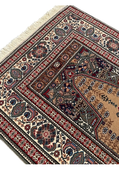 El Dokuma Sıfır Bünyan Halısı Seccade 90x135 Kök Boya %100 Yün Namazlık Deve Tüyü