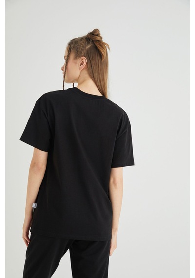 Hello Kitty Lisanslı Baskılı Basic T-shirt Kalıp Pamuk Renkli Hello Kitty Lisanslı Baskılı Basic T-shirt Kalıp Pamuk Renkli