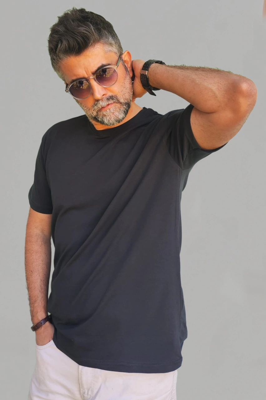 Vien&Karl Erkek Siyah Slim Fit Bisiklet Yaka Pamuk Elastan Basic Tişört Vk-erkektişört-tekli Siyah
