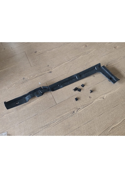 Mercedes W124 Kaput Lastiği Sol Wenderpart A1248891998