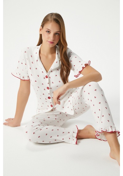 Ritnice Kadın Enda Fırfırlı Kiraz Desen Alt Üst Pijama Takımı Ekrukrımızı
