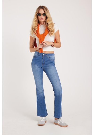Tudors Kadın Regular Fit Klasik Kesim Pamuklu İspanyol Paça Lacivert Jean Kot Pantolon-39527 Lacivert Tudors Kadın Regular Fit Klasik Kesim Pamuklu İspanyol Paça Lacivert Jean Kot Pantolon-39527 Lacivert