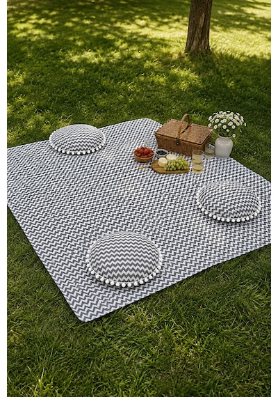 "piknik Örtüsü Seti Su Geçirmez 170x170 Cm 4 Minderli Ponponlu Gri Leke Tutmaz Kamp Örtüsü" Çok Renkli "piknik Örtüsü Seti Su Geçirmez 170x170 Cm 4 Minderli Ponponlu Gri Leke Tutmaz Kamp Örtüsü" Çok Renkli