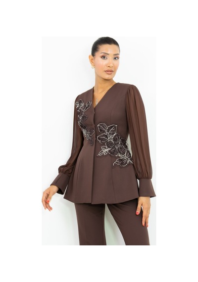 Dorne Moda Kadın İşlemeli Bluz Pantolon Takım Şifon Kol Detaylı Şık İkili Takım Kahverengi Dorne Moda Kadın İşlemeli Bluz Pantolon Takım Şifon Kol Detaylı Şık İkili Takım Kahverengi