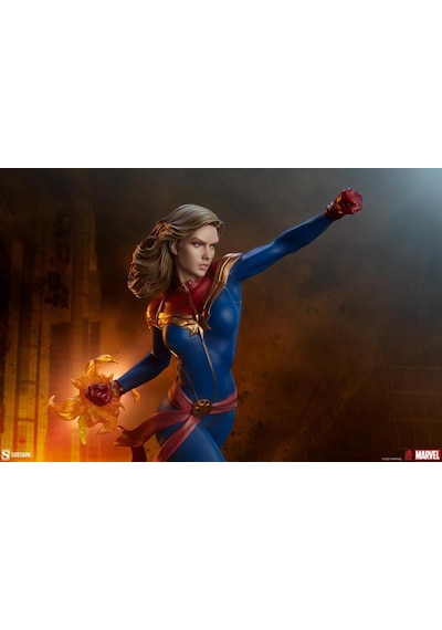 Sideshow Collectibles Captain Marvel Avengers Assemble Statue - 2