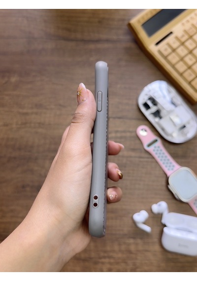 Apple iPhone X Uyumlu Premium Deri Dokulu Darbelere Karşı Dayanıklı Nazal Silikon Kılıf Gri