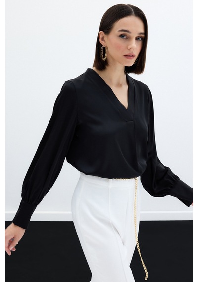 Sateen V Yaka Saten Bluz - Siyah-130162 Siyah