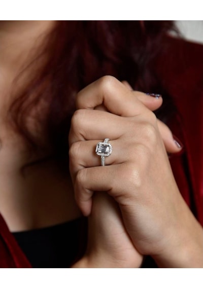 Baget Beyaz Altın Tektaş Yüzük 1,50 Karat 399604182