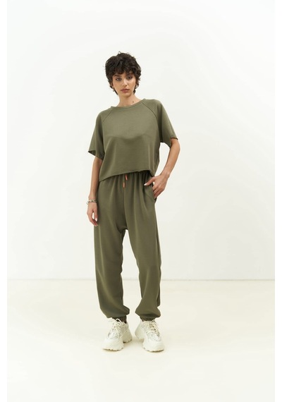 Mai Collection Mai Studios Co. Vero Soft Haki Crop Eşofman Takım Haki Mai Collection Mai Studios Co. Vero Soft Haki Crop Eşofman Takım Haki