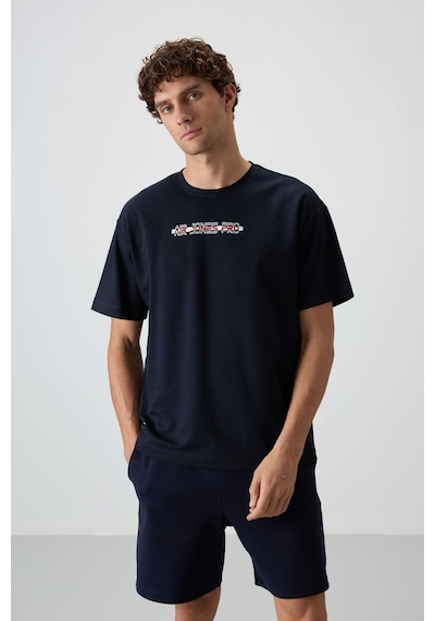 Air Jones Tommy Life Lacivert Pamuklu Kalın Yüzeyi Dokulu Oversize Fit Baskılı Erkek T-shirt - 88365 Lacivert Air Jones Tommy Life Lacivert Pamuklu Kalın Yüzeyi Dokulu Oversize Fit Baskılı Erkek T-shirt - 88365 Lacivert
