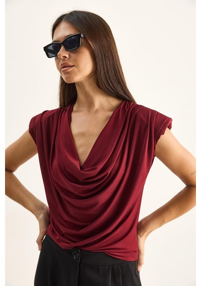 Shade Kadın Vatkalı Degaje Yaka Viskon Bluz 28008 60286179 - Bordo