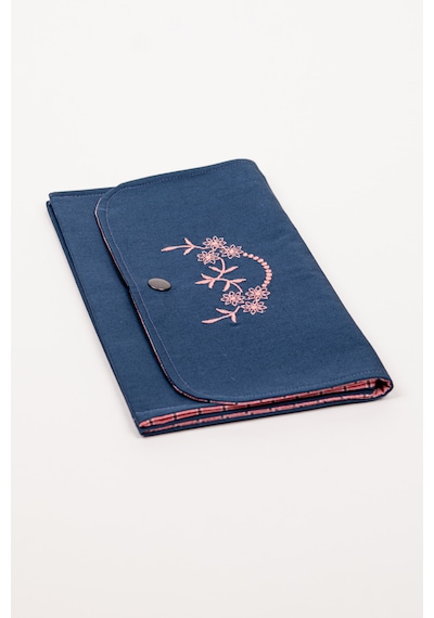 Fabric Craft Bag Kadın Cüzdan Nakışlı Kumaş Çıtçıtlı İki Bölmeli 22x13 Cm Lacivert Çiçekli
