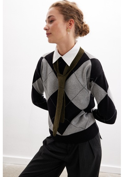 Styleboom X Peraluna Oxford Pullover Bisiklet Yaka Baklava Desen Kadın Triko Kazak - Siyah-siyah Siyah Styleboom X Peraluna Oxford Pullover Bisiklet Yaka Baklava Desen Kadın Triko Kazak - Siyah-siyah Siyah