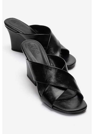 Luvishoes Yavın Siyah Çapraz Bantlı Kadın Dolgu Topuklu Terlik