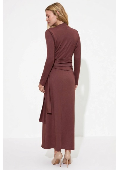 Benerly Kadın Maxi Bodycon Drapeli Yüksek Yaka Uzun Kol Örme Kumaş Bağlam Kahverengi