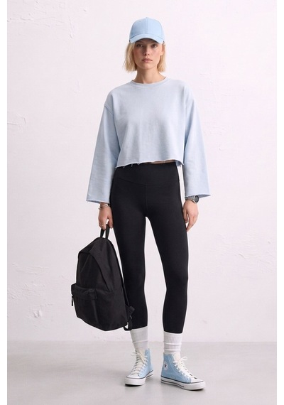 Barrels And Oıl Kadın Bisiklet Yaka Oversize Kısa Swaetshirt - Bebe Mavi Bebe Mavi