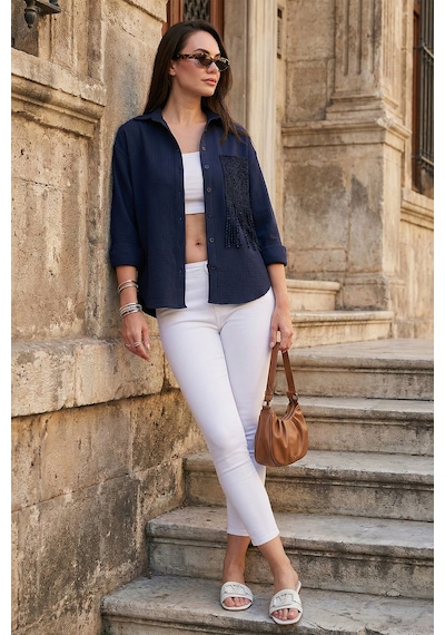 Lela Regular Fit Güpürlü Cep Detaylı Uzun Kollu Bayan Gömlek 6773215 Lacivert