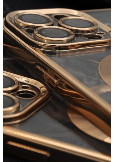 Apple Uyumlu iPhone 13 Pro Max Magsafe Özellikli Altın Sarı Gold Renkli Kenarlı Lazerli Şeffaf Kılıf Lens Korumalı