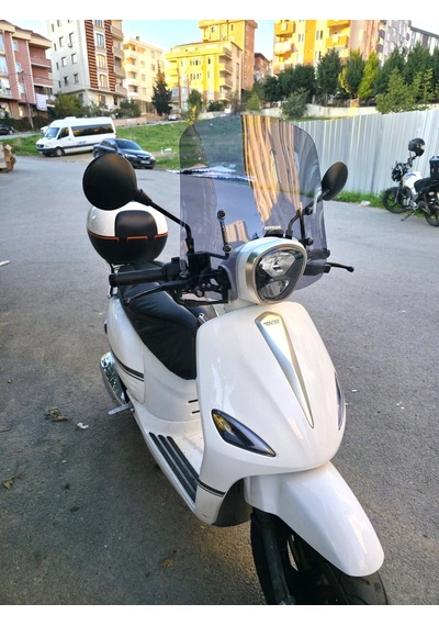 Motocam Rks Neon 125 Ön Cam 2023-2026 Model 44cm Füme Renkli 4mm Aparatsız