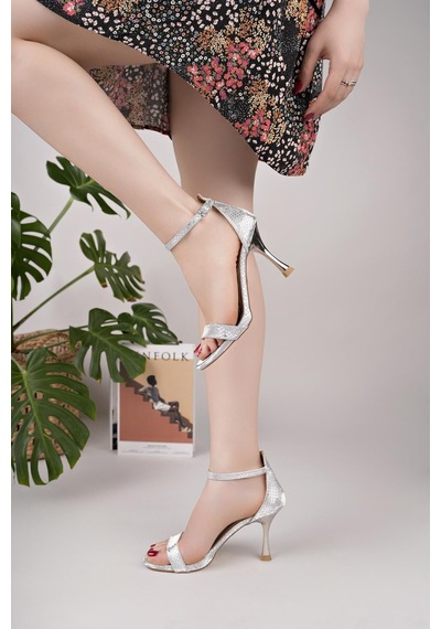 Nesilshoes Nesil Shoes Özma 662 Gümüş Simli Topuklu Kadın Sandalet