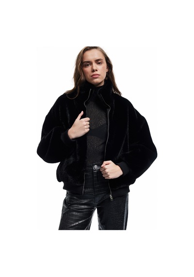 Koton Fermuarlı Dik Yaka Cepli Suni Kürk Peluş Oversize Crop Mont Siyah 6wak00004ew Siyah