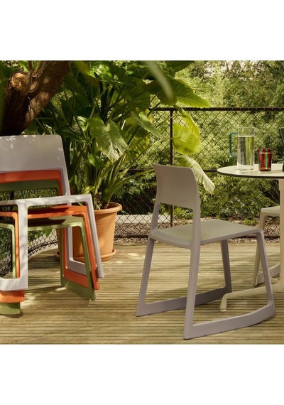 Vitra Tip Ton Re Sandalye, Geri Dönüştürülmüş Ergonomik Tasarım, Istiflenebilir Ve Dış Mekana Uygun Gri