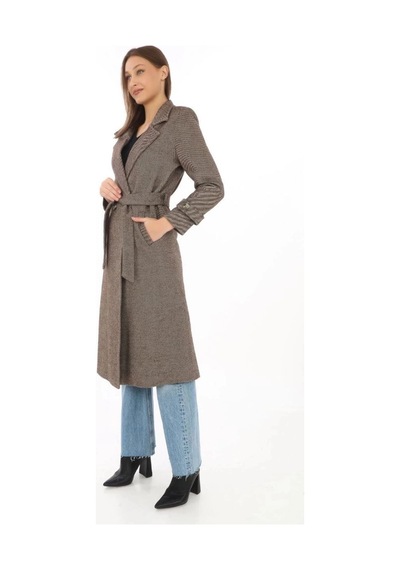 Freedom Store Kadın Balık Sırtı Kaşe Kaban Uzun Boy Kruvaze Yaka Kuşaklı Astarlı Tesettür Kaban - Vizon Gri Freedom Store Kadın Balık Sırtı Kaşe Kaban Uzun Boy Kruvaze Yaka Kuşaklı Astarlı Tesettür Kaban - Vizon Gri