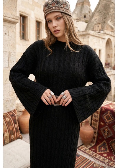 Sayzen Your Shine Trend Saç Örgülü Bisiklet Yaka Triko Elbise Siyah