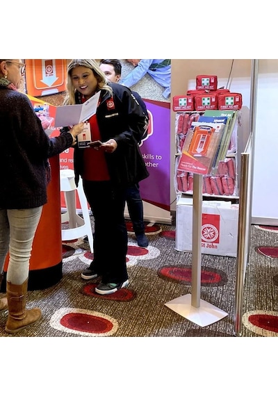 Pillar Broşür Stand 3xa4