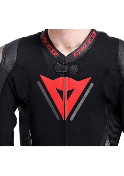 Dainese Daınese / Demon Sprınt Perf 1pc Leather Suıtblack/black Red Lava Dainese Daınese / Demon Sprınt Perf 1pc Leather Suıtblack/black Red Lava