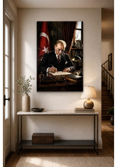 Atatürk Çalışma Masasında Baskılı Cam Tablo Uv Baskı Dekoratif Duvar Tablosu