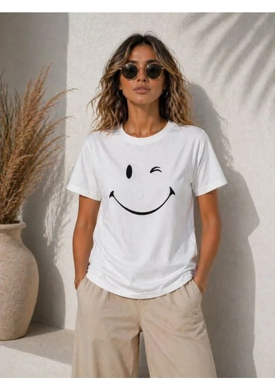 Defymoda Minimal Gülümseyen Yüz Baskılı Tişört Kısa Kol Yazlık T-shirt - Beyaz