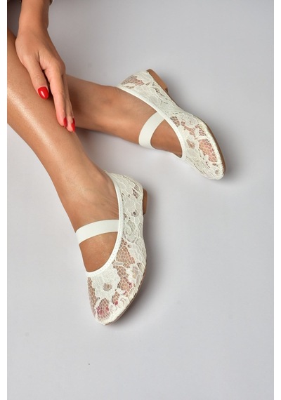 Fox Shoes Y726924306 Beyaz Dantel Kadın Babet