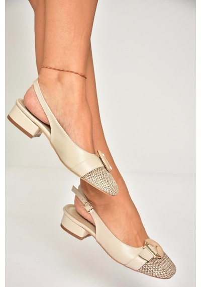 Fox Shoes U676235309 Ten Alçak Topuklu Kadın Ayakkabı Ten